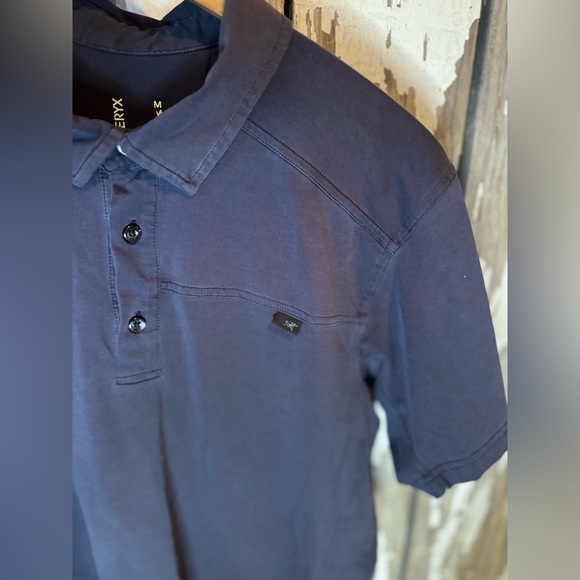 ARC’TERYX Polo Men’s Navy Blue Size Medium - Picture 5 of 8
